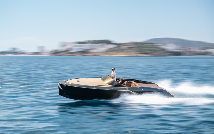 Frauscher x Porsche 850 Fantom: Sustainable Performance