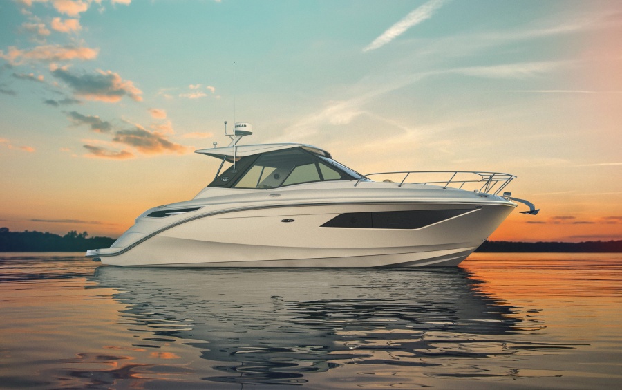 Sea Ray Sundancer 320 Coupe: Your Waterfront Residence