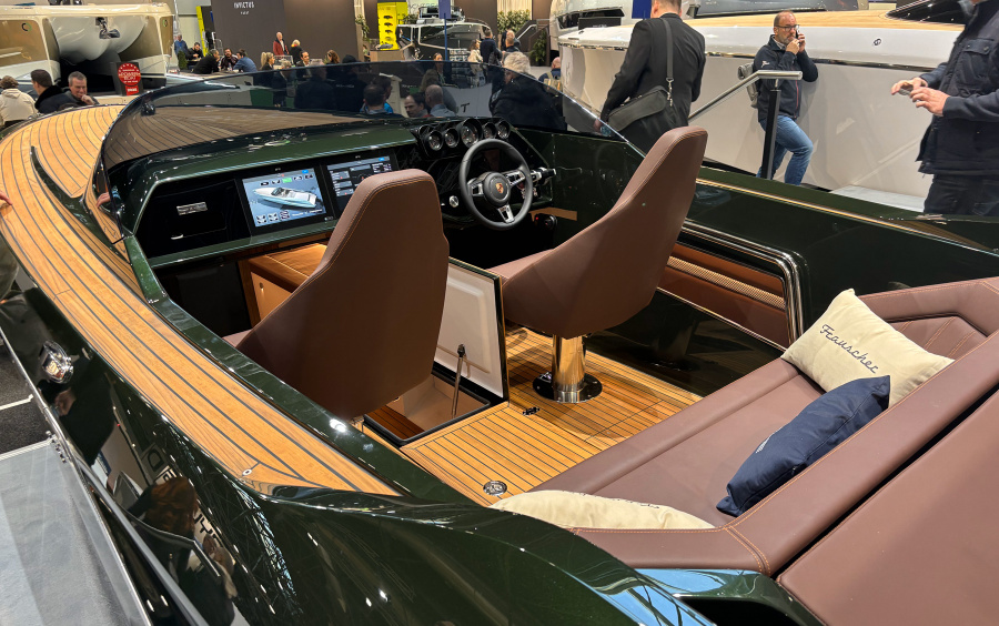 frauscher-x-porsche-850-fantom.jpg