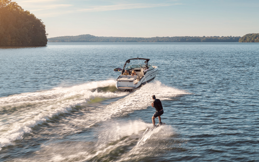 Sea Ray Sea Ray SLX 260-Surf фото 1.2