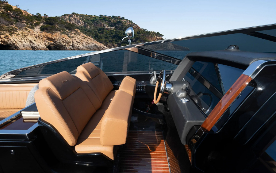 Riva Cento фото 1.8