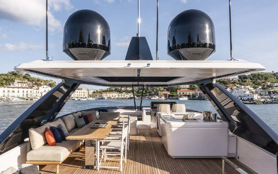 Ferretti Yachts 860 фото 1.13