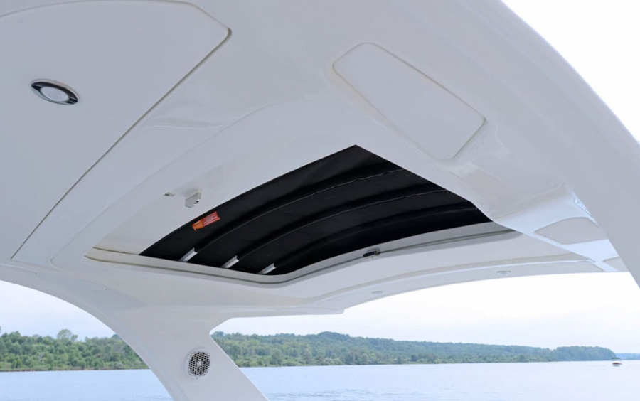 Sea Ray  SLX 310 фото 2.3