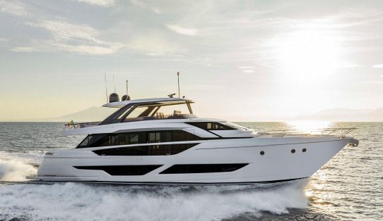 Ferretti Yachts 860 