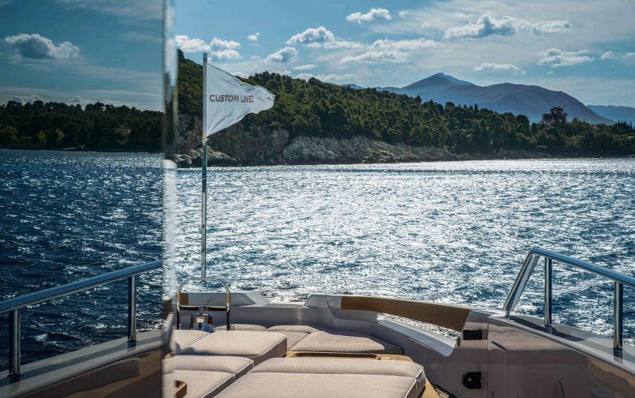 Custom Line Navetta 38 фото 2.27