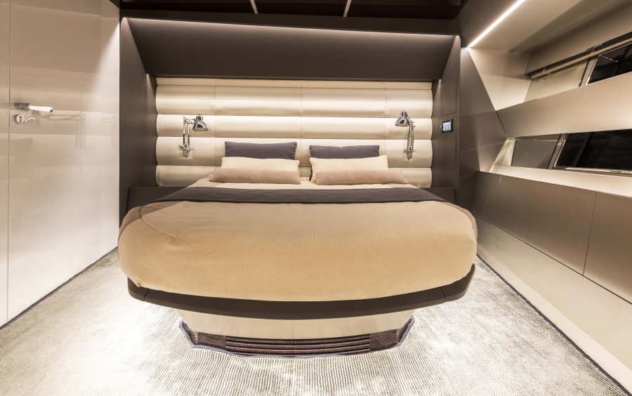 Arcadia Yachts Sherpa 60 фото 1.11