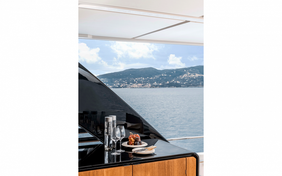 Ferretti Yachts INFYNITO 90 #11 фото 1.8