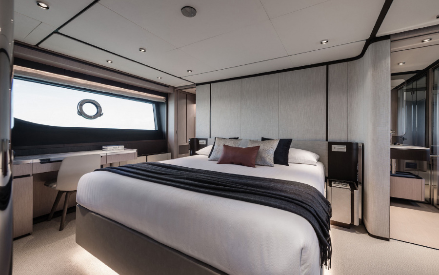 Ferretti Yachts 860 фото 1.6