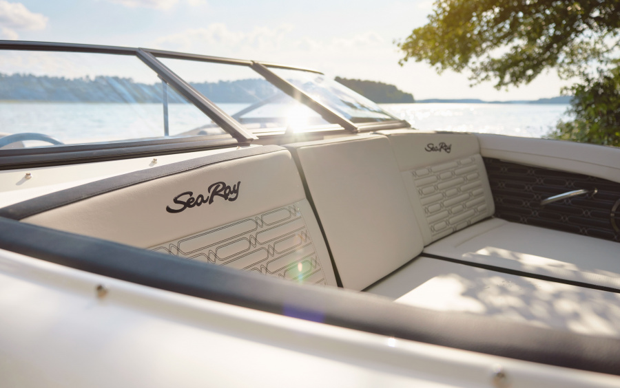 Sea Ray 190 SPX OB (Outboard) фото 1.2