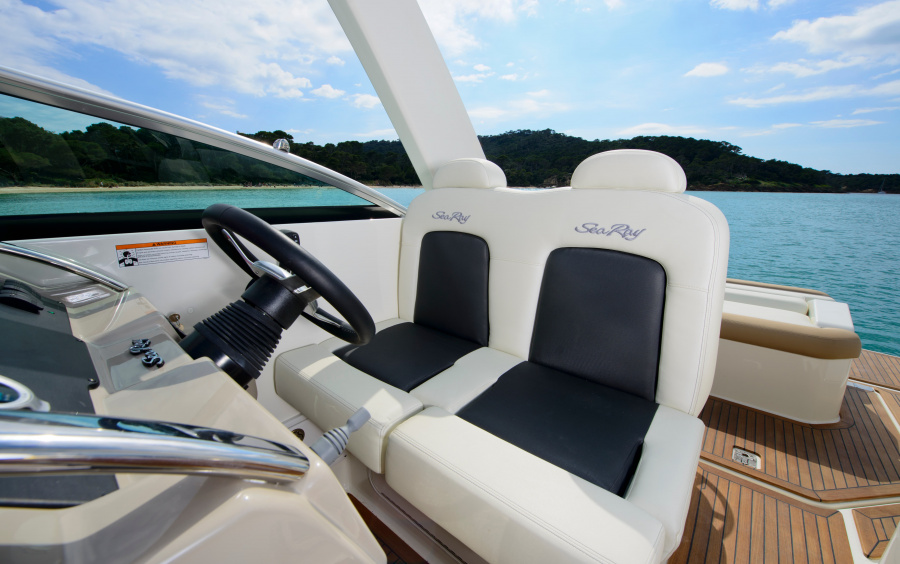 Sea Ray Sundancer 265 фото 2.1