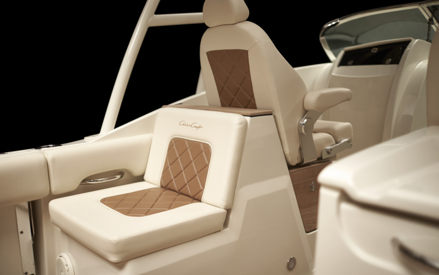 Chris-Craft Calypso 28 фото 2.8