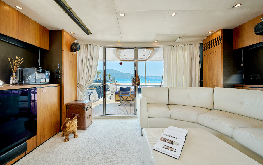 Fairline Squadron 78 - 2012 фото 2.11