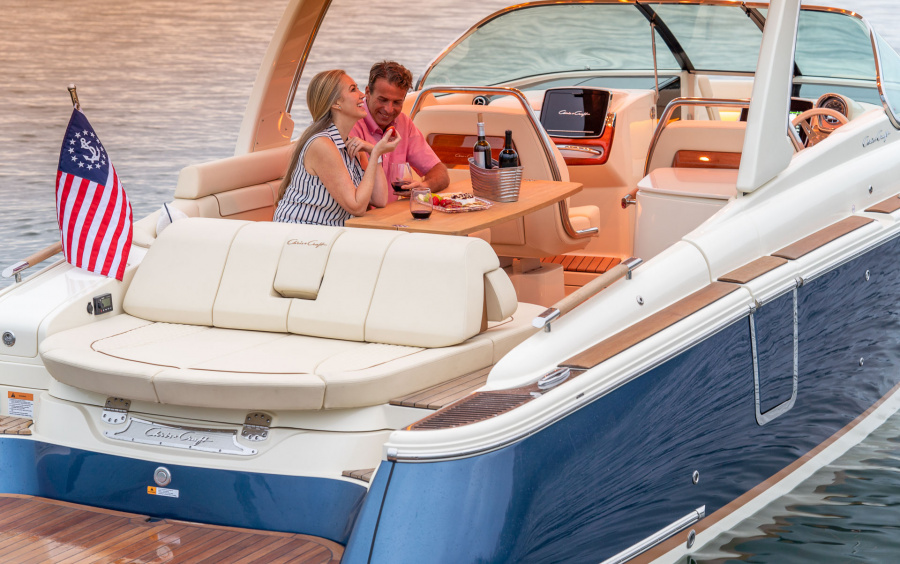 Chris-Craft Launch 31 GT фото 1.7