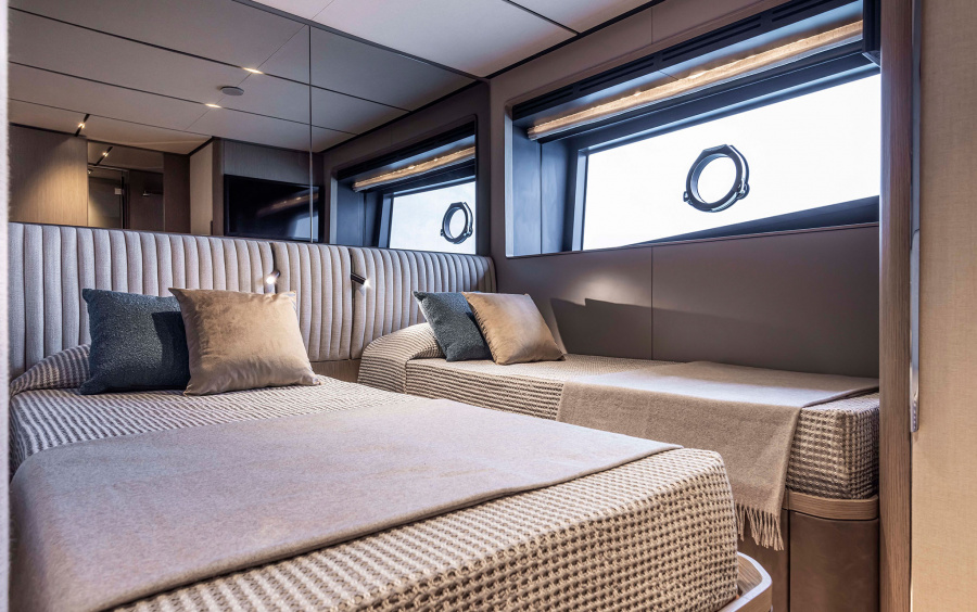 Ferretti Yachts INFYNITO 90 #11 фото 2.48