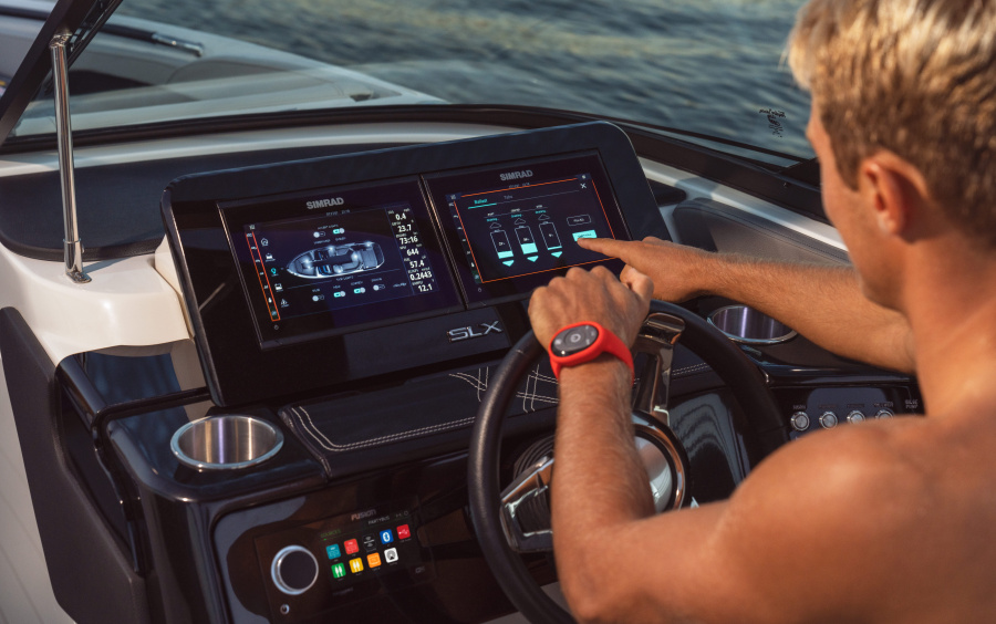 Sea Ray Sea Ray SLX 260-Surf фото 1.7