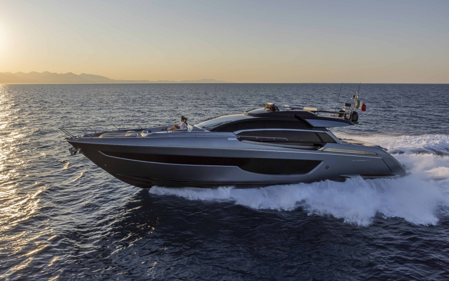 Riva 76' Perseo Super фото 1.8