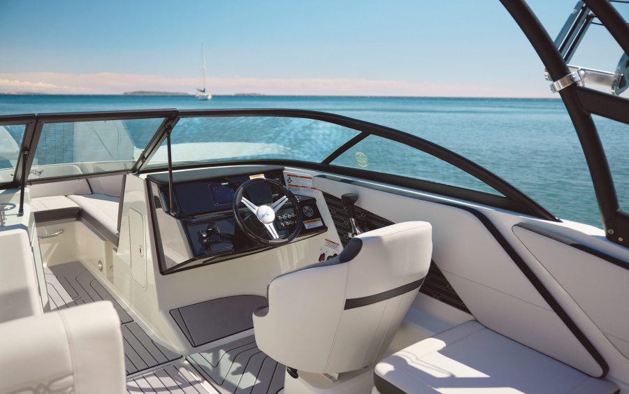 Sea Ray  SPX 210 OB (Outboard) фото 1.5