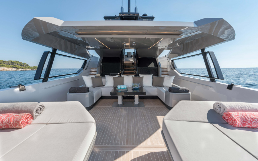 Arcadia Yachts Sherpa 60 фото 1.13