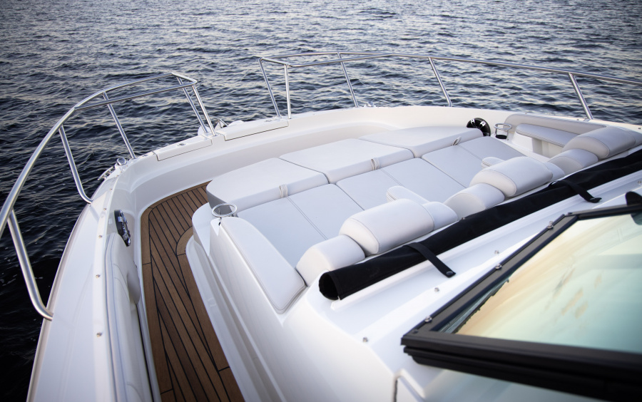 Sea Ray  Sundancer 320 Outboard фото 1.7