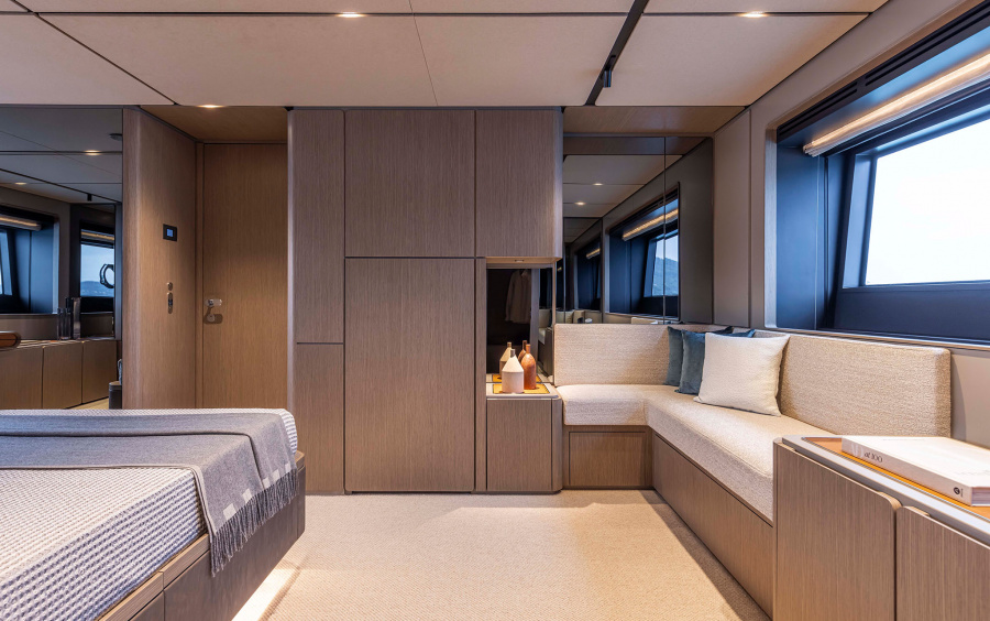 Ferretti Yachts INFYNITO 90 #11 фото 2.32