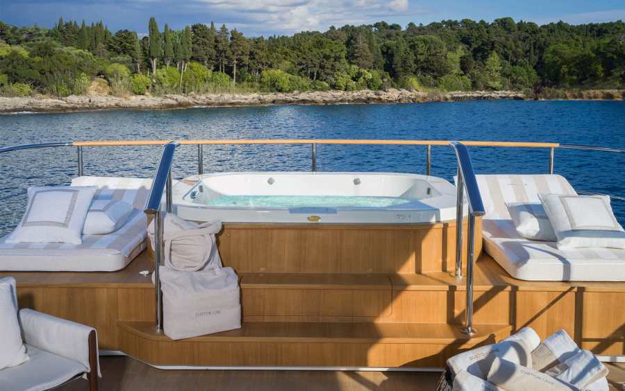 Custom Line Navetta 38 фото 2.33