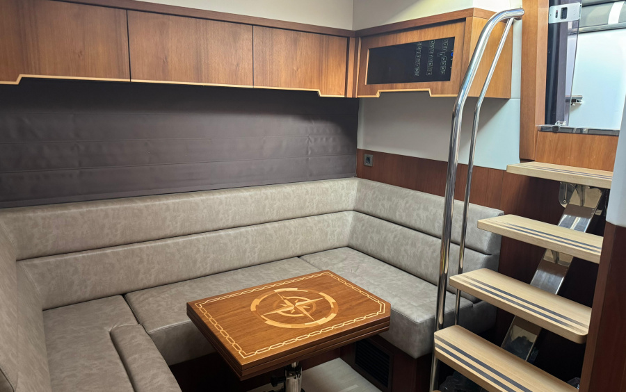 Galeon 445 HTS фото 2.6