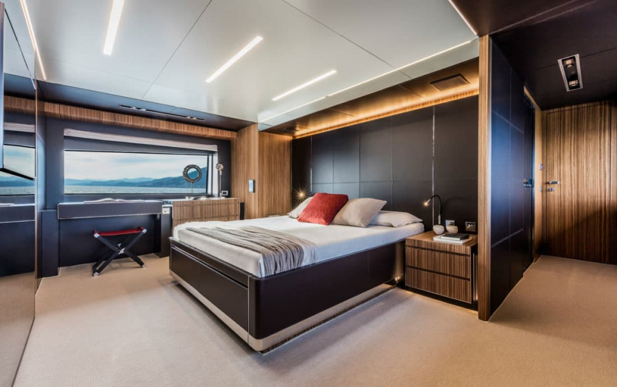 Riva 102' Corsaro Super фото 2.29