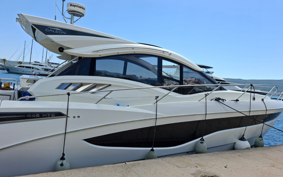 Galeon 445 HTS фото 1.2
