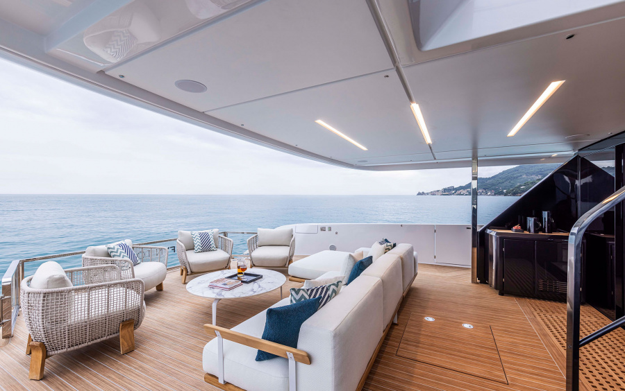 Ferretti Yachts INFYNITO 90 #11 фото 1.7