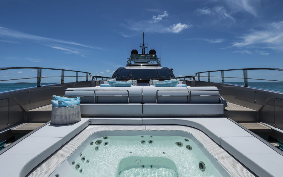 Riva 130 Bellisima фото 1.9