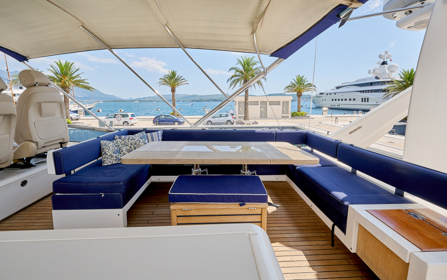 Fairline Squadron 78 - 2012 фото 3.9